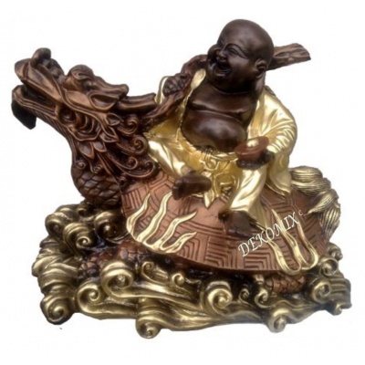 Glücklicher Buddha mit Drache