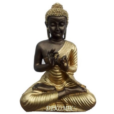 Thai Buddha im Schneidersitz sitzend