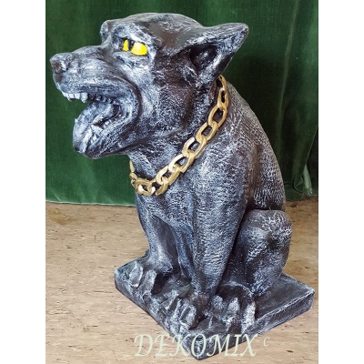 Gargoyle-Hund mit Kette - bettelnd