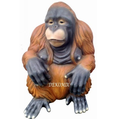 Orang-Utan sitzend