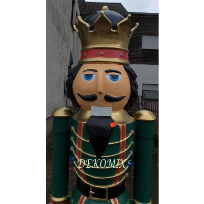 XXL KING Nussknacker aus GFK