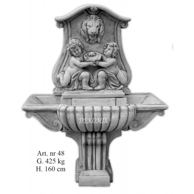 Wandbrunnen mit 2 Engel und Löwenkopf