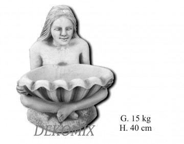 Frau mit Muschel 