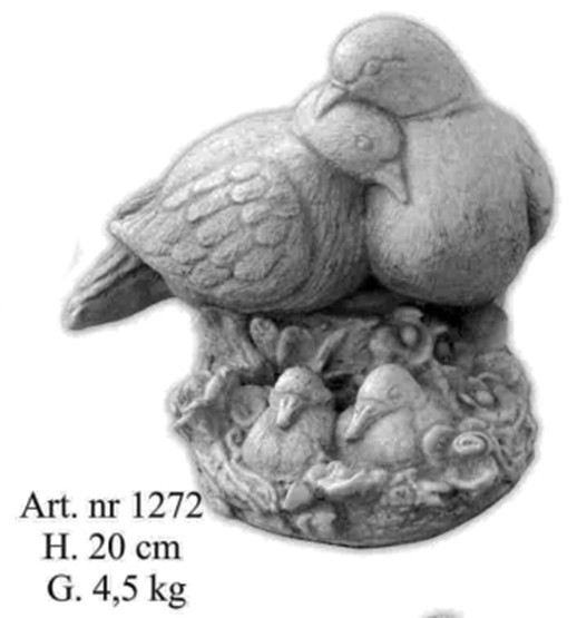 Schpatz Pärchen mit Kücken