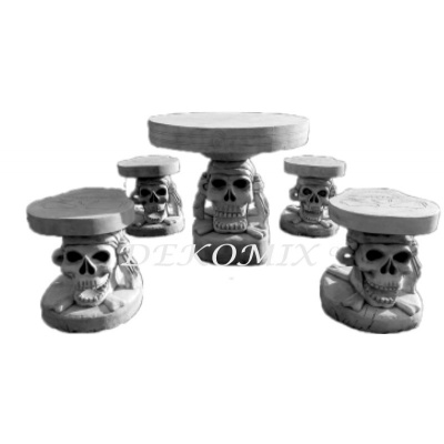 Totenkopf Tisch mit vier Hocker Sitzgruppe Piraten