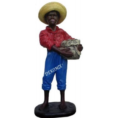 Schwarze Junge mit Blumentopf