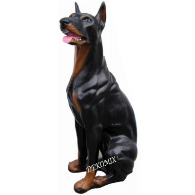 Dobermann sitzend groß